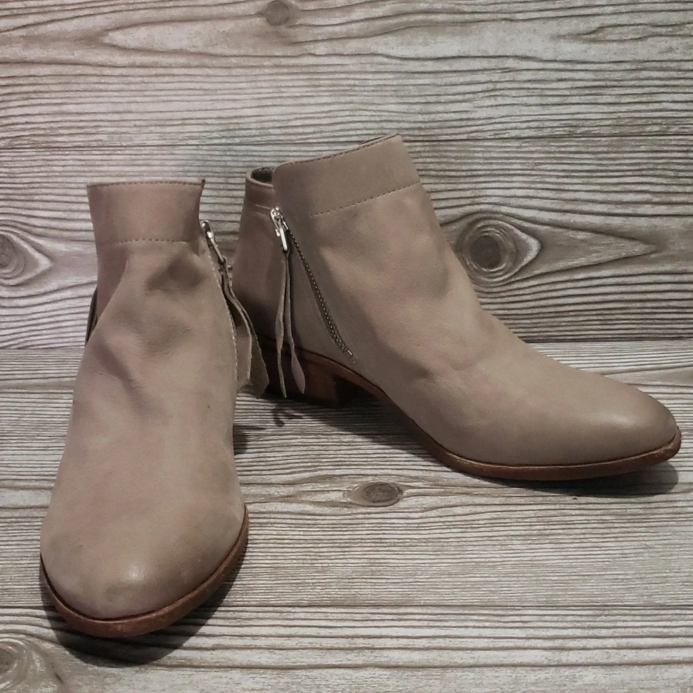 Sam Edelman Parker 8 soft gray leather two zips ankle boots